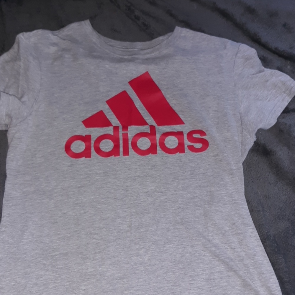 Tee shirt